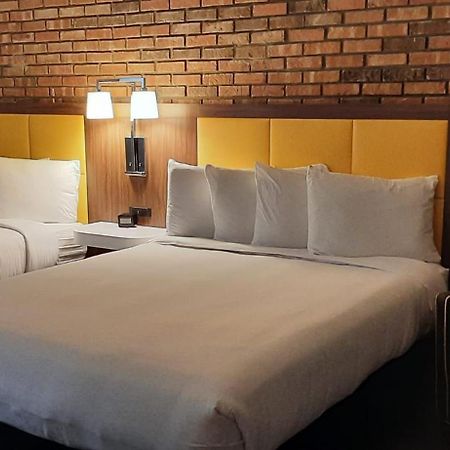 Penn Lodge Hotel & Suites Philadelphia - 本赛霖姆 外观 照片
