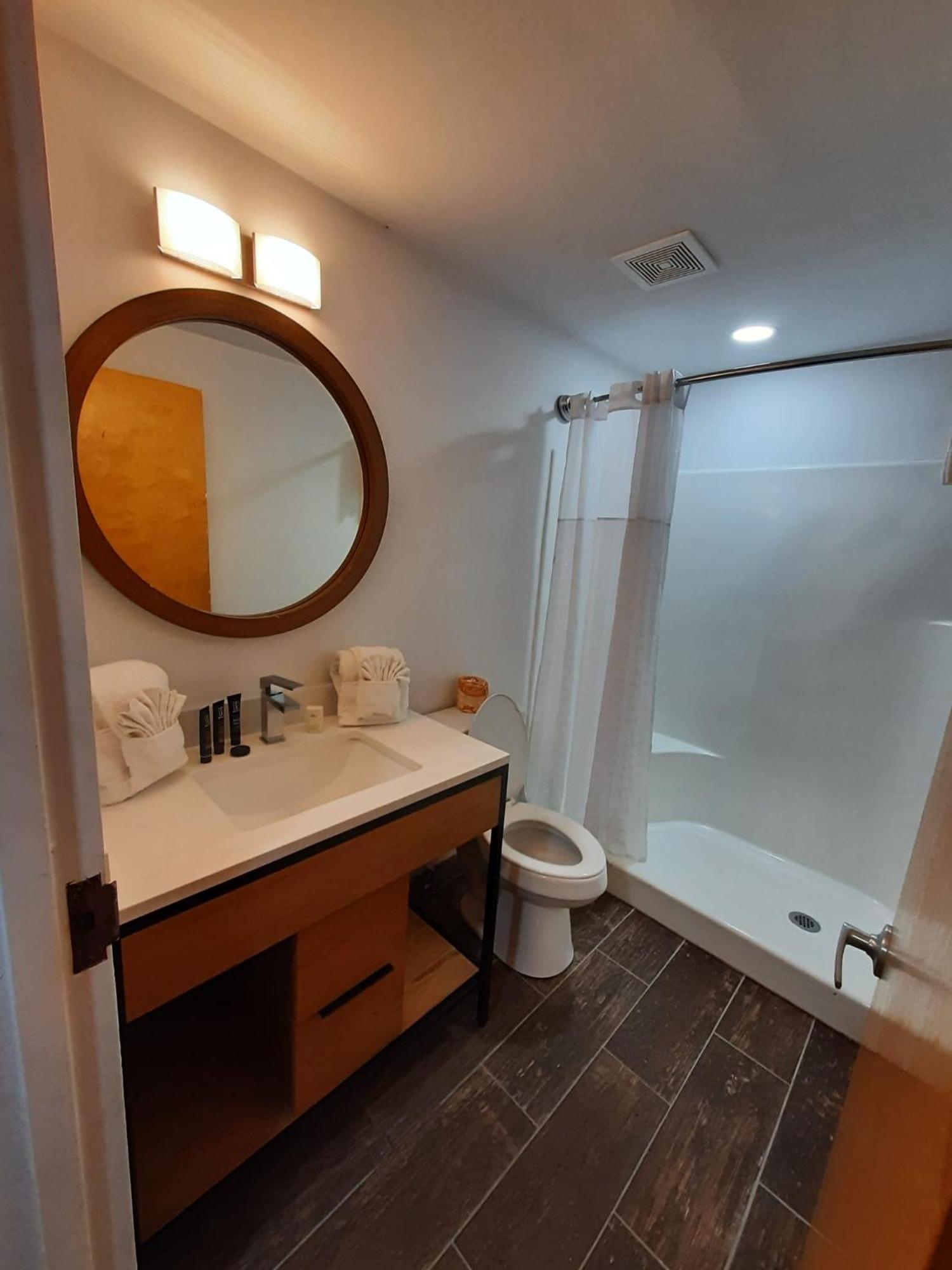 Penn Lodge Hotel & Suites Philadelphia - 本赛霖姆 外观 照片