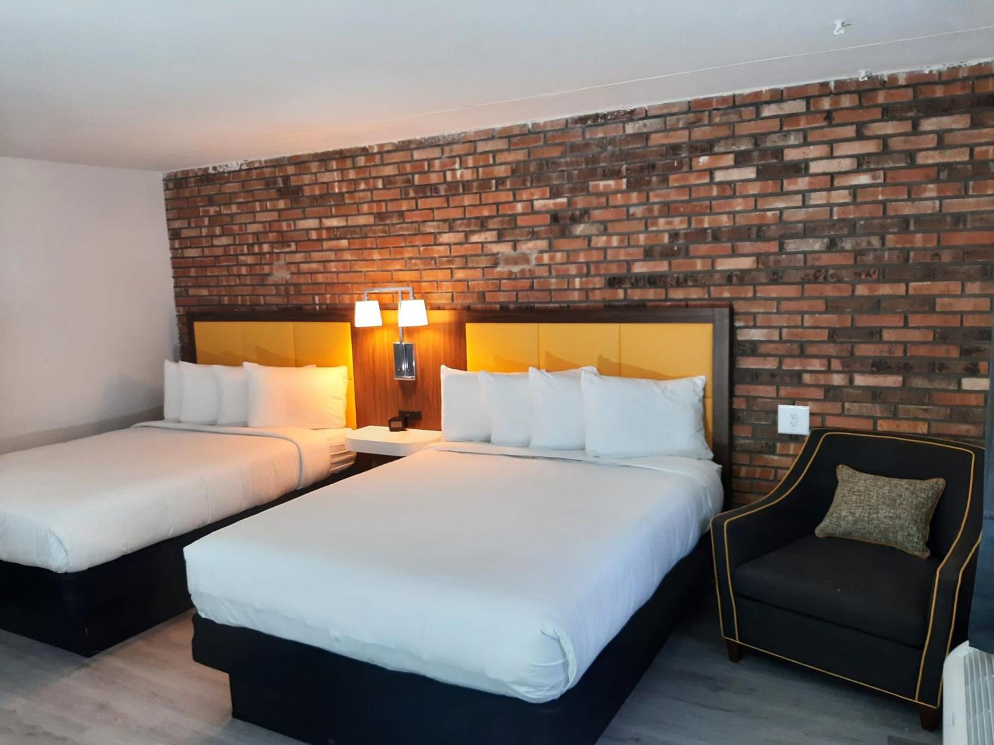 Penn Lodge Hotel & Suites Philadelphia - 本赛霖姆 外观 照片